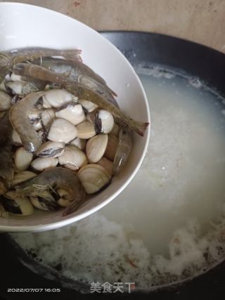 海鲜粥的做法步骤：5