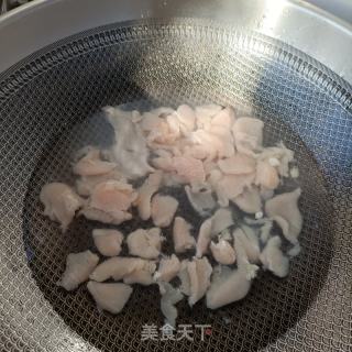 木耳鸡胸肉炒黄瓜的做法步骤：10
