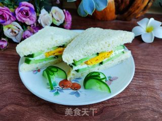 黄瓜鸡蛋三明治的做法步骤：9