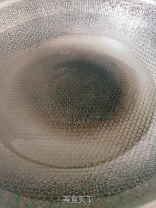 西红柿鸡蛋荞麦面的做法步骤：2