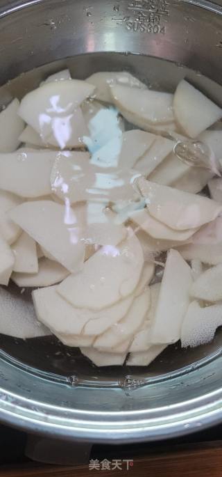 马蹄笋煲筒骨汤的做法步骤：6