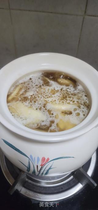 马蹄笋煲筒骨汤的做法步骤：12