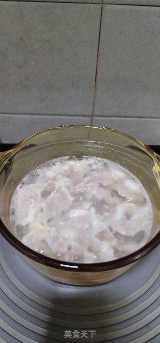 金针菇肉片汤的做法步骤：8