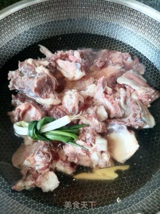 红烧牛排骨的做法步骤：2