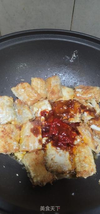 麻婆酱焖带鱼的做法步骤：10