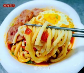 番茄午餐肉煎蛋乌冬面的做法步骤：13