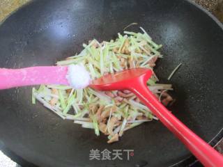 鸡腿肉炒韭黄的做法步骤：8