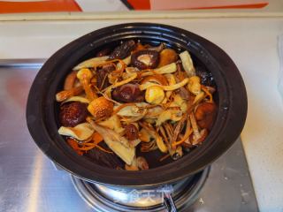 菌菇鸡汤煲的做法步骤：4