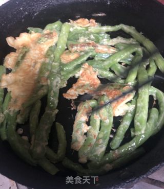 家常煎豆角鱼儿的做法步骤：5