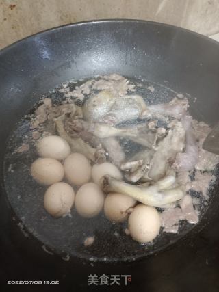 卤鸭货鸡蛋的做法步骤：3
