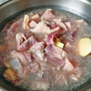 牛腩烧豆腐的做法步骤：3