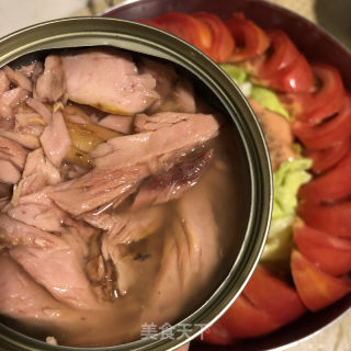金枪鱼蔬菜沙拉的做法步骤：6