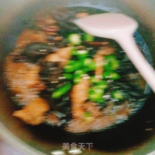 木耳烧鸡的做法步骤：11