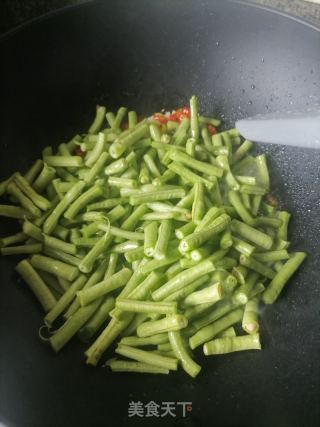 清炒豆角的做法步骤：3