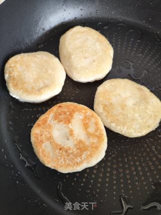 香蕉糯米饼的做法步骤：8