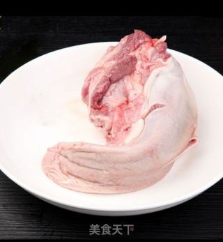 辣椒炒猪舌头的做法步骤：1