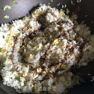 小葱蛋炒饭的做法步骤：9