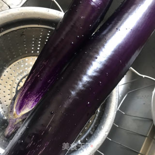 凉拌茄子的做法步骤：1