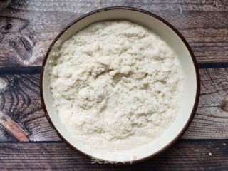 小米椒香葱豆渣煎饼的做法步骤：1