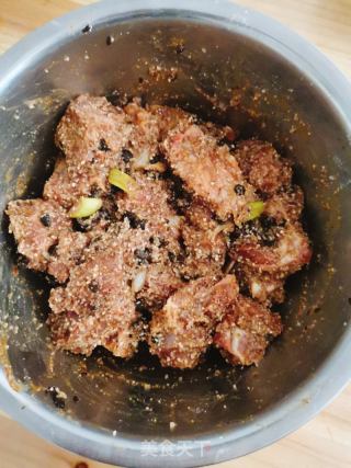 豉香粉蒸排骨的做法步骤：4
