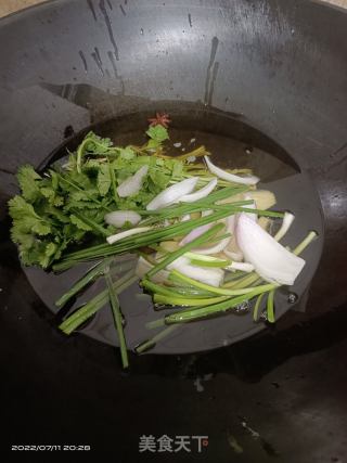 香酥鸭下巴的做法步骤：4
