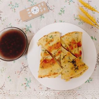 葱花鸡蛋饼的做法步骤：14