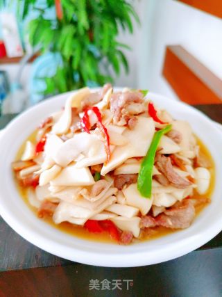 杏鲍菇炒肉的做法