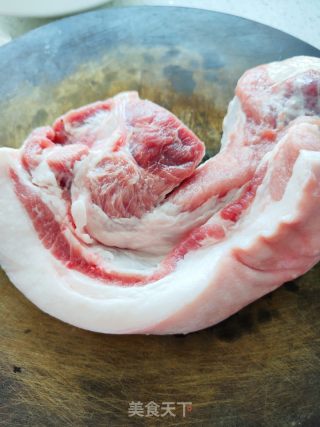 红烧肉的做法步骤：1