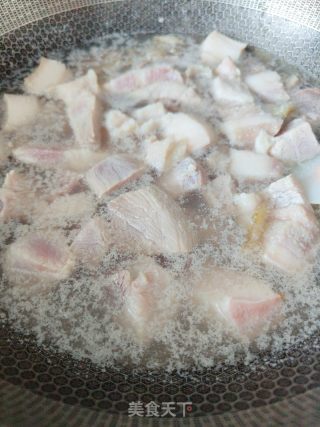 红烧肉的做法步骤：4