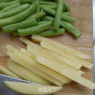 豆角土豆炒茄子的做法步骤：5