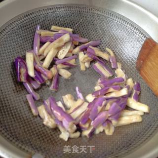 豆角土豆炒茄子的做法步骤：10