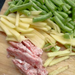 肉末竹荪炖豆角的做法步骤：2