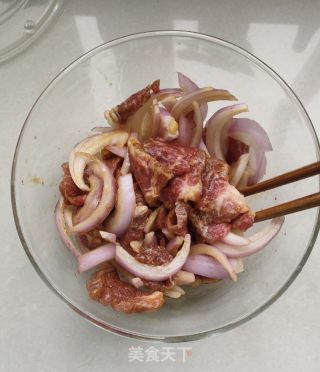 洋葱炒牛肉的做法步骤：4
