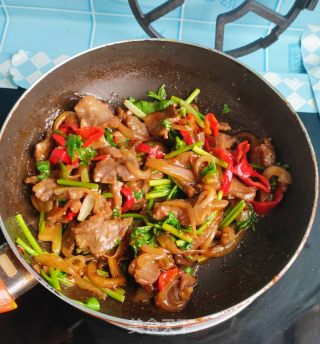 洋葱炒牛肉的做法步骤：13