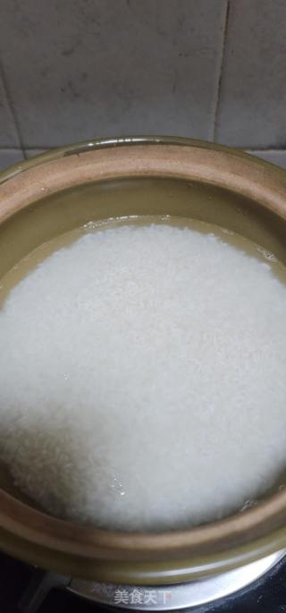 鸽子腊肉煲仔饭的做法步骤：5