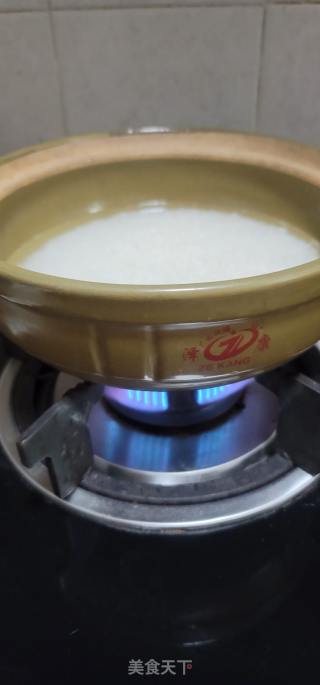 鸽子腊肉煲仔饭的做法步骤：6