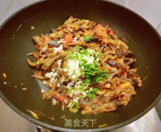 茄丝香菜拌面的做法步骤：9