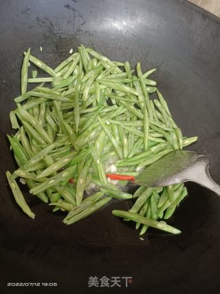 辣炒四季豆的做法步骤：4