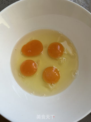 虾仁鸡蛋羹的做法步骤：1