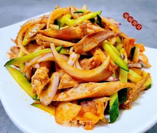圆葱黄瓜凉拌鸡丝的做法步骤：12