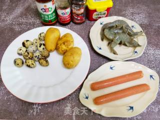 空气炸锅版/土豆火腿大虾撸串的做法步骤：1
