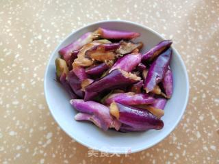 五花肉茄子烧土豆的做法步骤：2