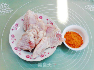 电饭煲新奥尔良鸡翅的做法步骤：1