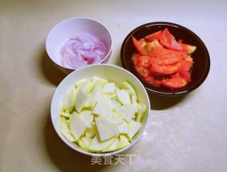 茄汁西葫的做法步骤：1