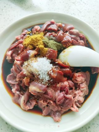 爆炒鸭心的做法步骤：6