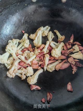 鸭肉炒花菜的做法步骤：7