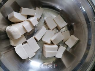 蟹味菇豆腐汤的做法步骤：4