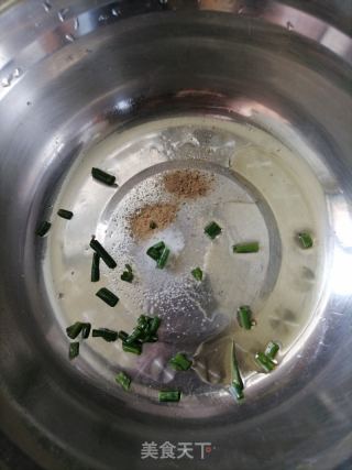 蟹味菇豆腐汤的做法步骤：6