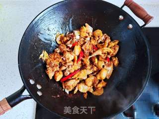 家常土豆炖鸡块的做法步骤：6
