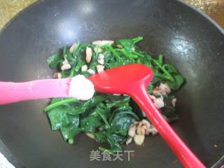 鸡腿肉炒木耳菜的做法步骤：9